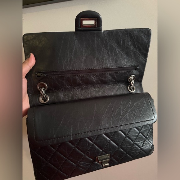 SOLD!!! CHANEL Reissue 2.55 Aged Lambskin Silver Size 226 - Picture 6 of 9